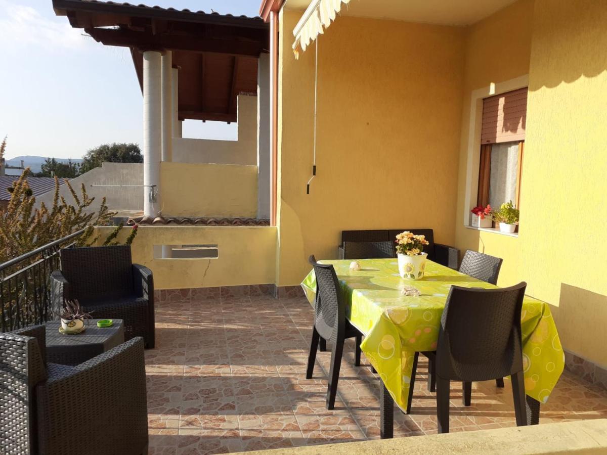 B&B Anna Piscinas Ngoại thất bức ảnh