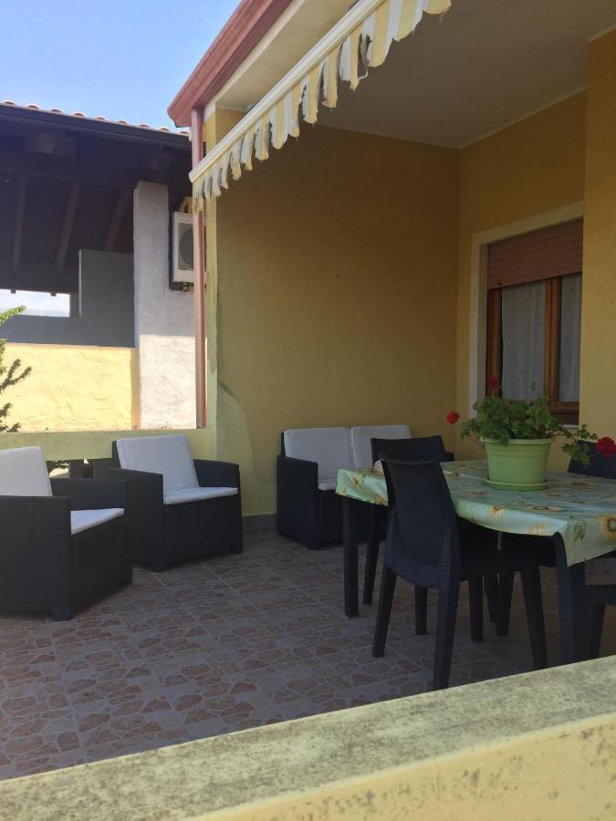 B&B Anna Piscinas Ngoại thất bức ảnh